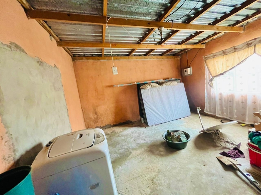 2 Bedroom Property for Sale in Caleb Motsoabi Free State